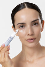 Carica l'immagine nel visualizzatore di Gallery, Under Eye Gel Hyaluronic Acid