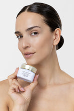 Carica l'immagine nel visualizzatore di Gallery, Face Cream Rose &amp; Hyaluronic Acid
