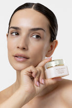 Carica l'immagine nel visualizzatore di Gallery, Face Cream Ceramides &amp; Jojoba
