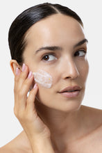 Carica l'immagine nel visualizzatore di Gallery, Face Scrub Dragon Fruit
