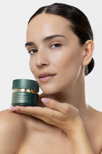 Carica l'immagine nel visualizzatore di Gallery, Face Mask Turmeric &amp; Saffron
