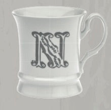 Tazza Letter Mug - I, Livellara Milano con lettere grigie personalizzate